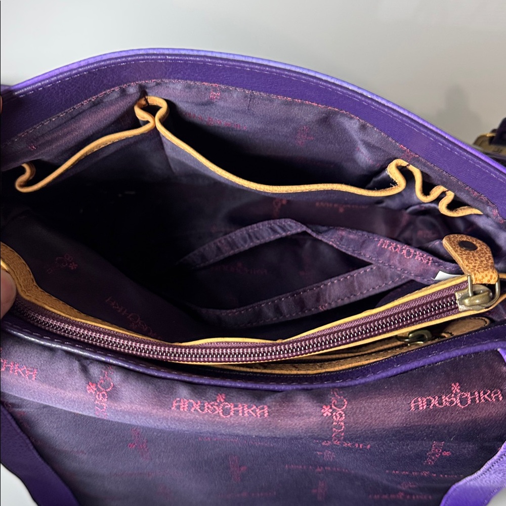 Anuschka purple leather w painted flowers crossbody bag - Picture 8 of 15